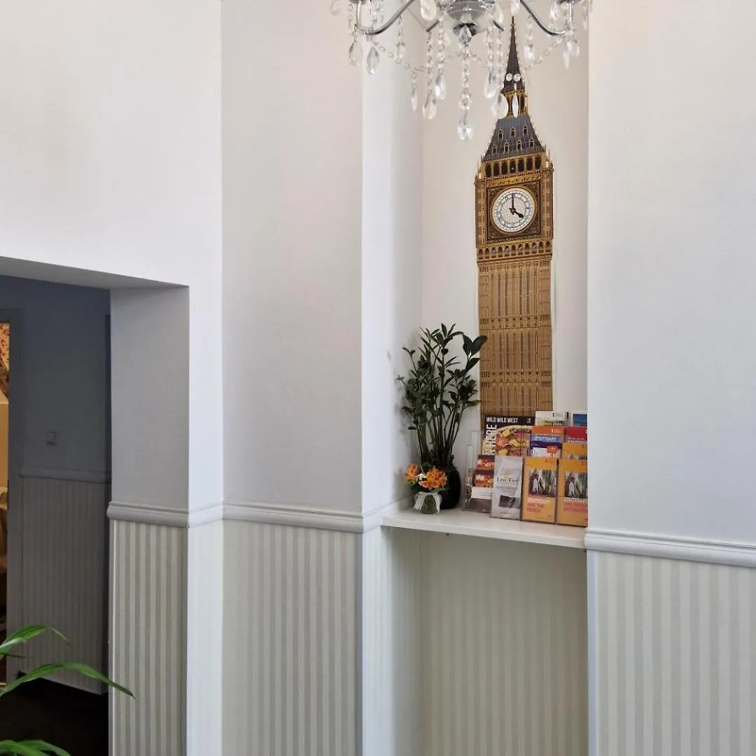 List Five - Your British Guesthouse Stuttgart Apartment